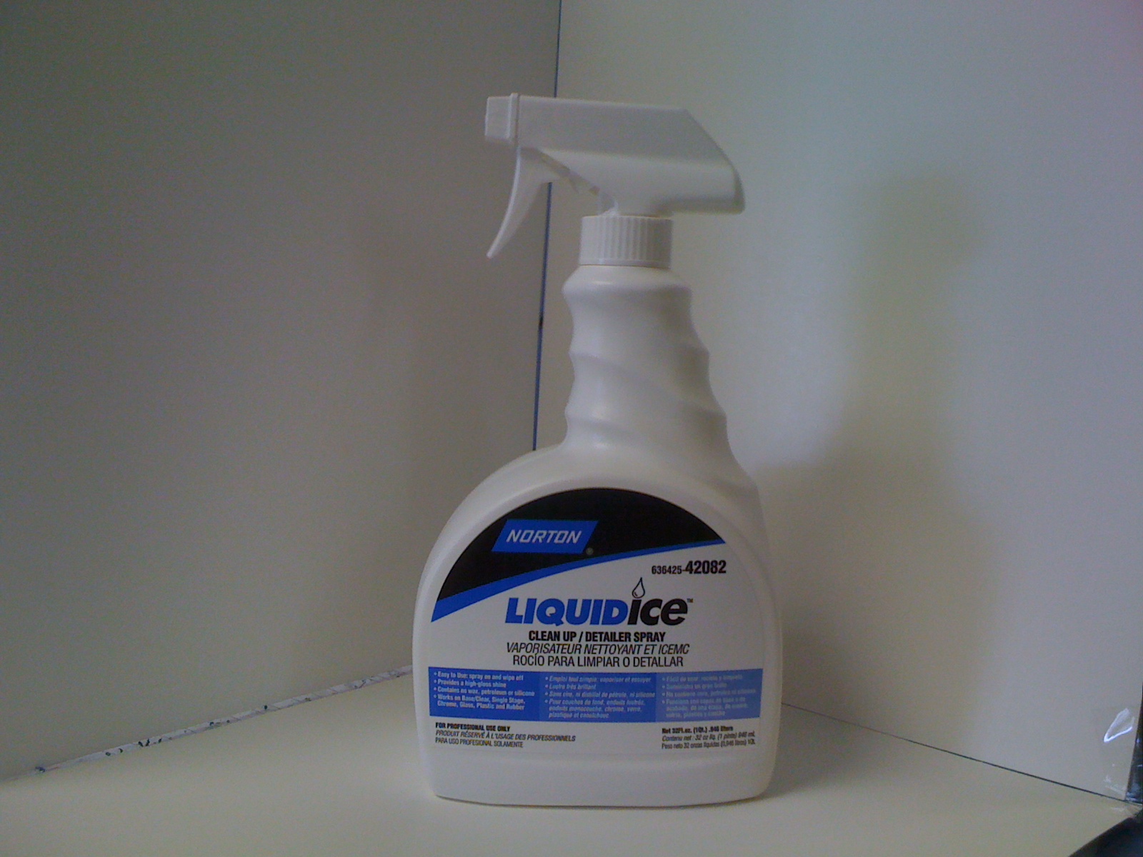Norton Liquid Ice Clean up detailer spray 32oz.